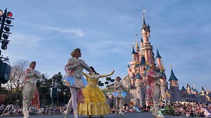 Disney Princess Holiday Season Celebration - Disneyland Paris Full Video : https://youtu.be/tQdV0oP3K0o | DLP Welcome