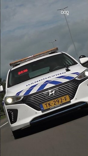 Nieuwe auto’s voor de handhavers 🚨