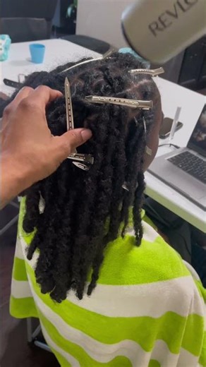 Beginner locs retwist | Teen girl loc style 💕✨🦋