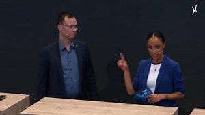 Lavasonic HI: rethinking bottle washing for a more efficient future🚀 Bottle washing is one of the most resource-intensive processes in beverage production – especially when it comes to returnable containers. In this video, Marcus Wagner from Krones’ Cleaning Technology department presents Lavasonic HI, a newly developed double-end bottle washer that redefines efficiency, flexibility, and sustainability.🌱 The Lavasonic HI system introduces a demand-oriented cleaning approach with five selectabl