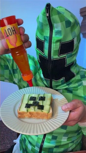 🥪 TNT Sandwich! 🧨 | The Minecraft Bite!