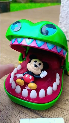 Crocodile Eat Mickey Mouse #shortsfeed #alltoys #toys #crocodiletoy #crocodile #mickeymouse #mickey