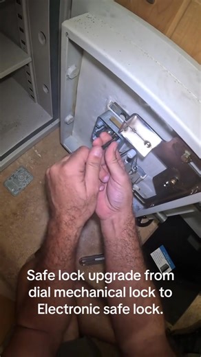 Upgrade safe electronic lock. | Vault Cracker
