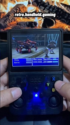Final Fantasy VII Gameplay on R36S. Fight against first boss #handheldconsole #jrpg #ffvii #r36s