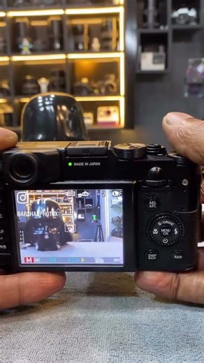 🎬 Retro Design That Still Turns Heads — FujiFilm X10