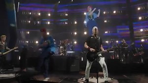 26K views · 467 reactions | The Offspring - Pretty Fly (For a White Guy) with THE PRETTY FLY GUY | Live in Los Angeles (2025) Music Video https://metal-rock-punk-news.blogspot.com/2025/09/the-offspring-pretty-fly-for-white-guy.html?spref=tw - @offspring #theoffspring #offspring #prettyfly #punk | Metal Rock Punk News | Facebook