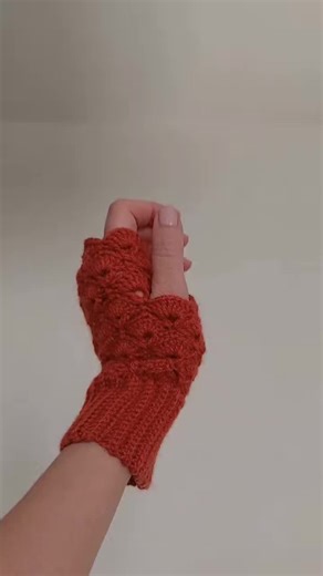 LuciaGloves on TikTok