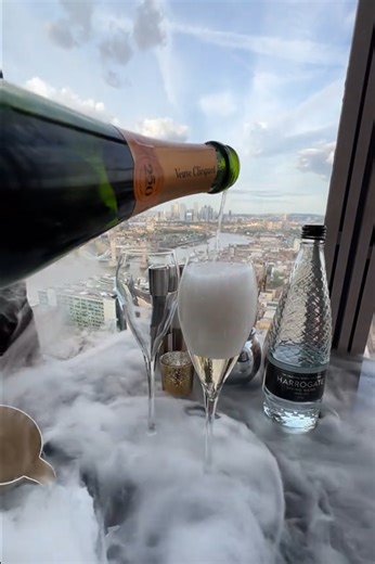 TĪNG Restaurant London — Signature Dishes and Luxury Dining Experience