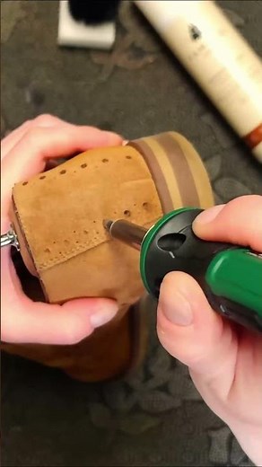Suede shoe transformation that's actually real #cleaning
