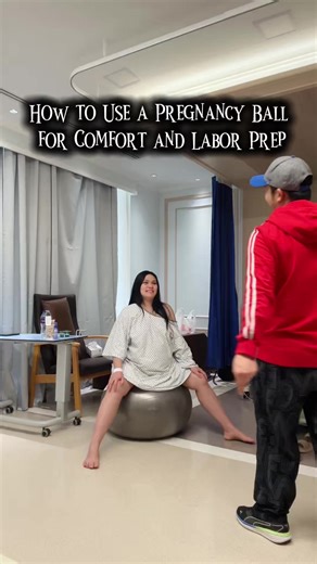 How to Use a Pregnancy Ball for Labor Comfort