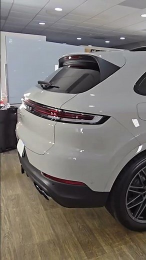 Learn how to remove the rear window wiper on a #Porsche #Cayenne S E #Hybrid using a 1/2