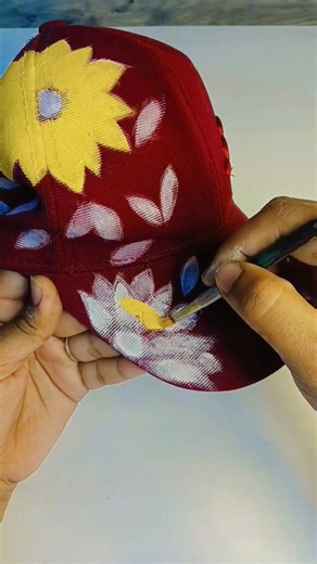Painting with cap🧢#cap #painting #fabricpainting🎨🖌️#viralvideo #trending #art #drawing #youtubeshort