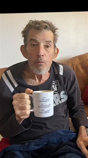 Roses are red. Violets are blue. Pepa’s still got it. And he knows it too. #KaraokeLife #DadEnergy #LoveTok #PerformanceTok #TampaBay