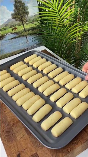 Easy Homemade Chocolate-Dipped Shortbread Cookies 🍪🍫 Elegant Holiday Treats