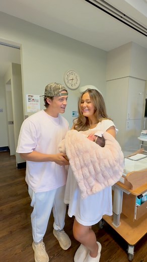 1.9M views · 24K reactions | The NAME of our baby girl… 勺 | Taylorrwatts | Facebook