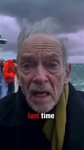 Grandfather's Last Words: "Forgive Me, My Girls, We're Sinking!" 🚢