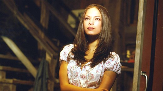 Smallville's Kristin Kreuk Brings Gothic Fantasy Series To Life for Titan