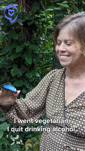 Amy is a gastric cancer survivor and full-time musician who shares how years of persistent gastric symptoms and dismissive diagnoses eventually led to her stage 3 stomach cancer discovery. After going to the emergency room five times before finally getting the CT scan that uncovered her tumor, she describes the moment doctors told her she had less than six months to live without immediate treatment. She underwent chemotherapy, radiation, and a life-saving gastrectomy where they removed her stoma