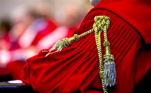 イタリア司法の大転換：検察と裁判官は「同じ釜の飯を食うな」