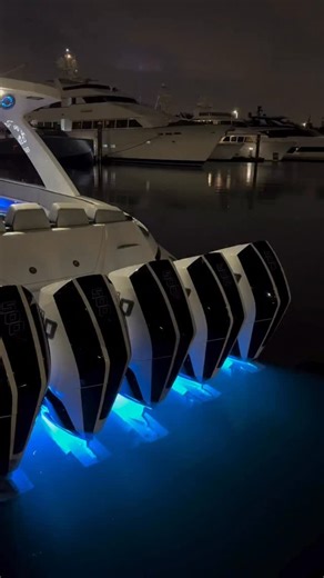 Surround sound in these seats 📈 @moe_deepimpact | Garmin Audio