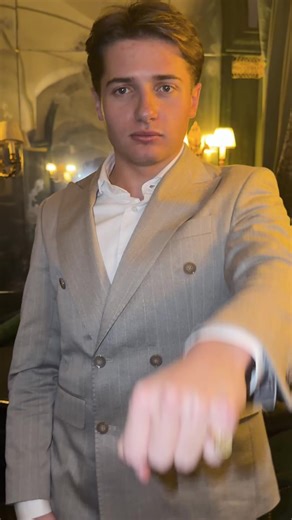 Signet Rings: A Personal Symbol of Heritage and Status