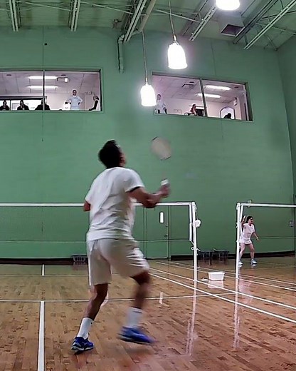How to hit a clear in badminton - Must be this high and long to avoid deadly smashes #badminton
