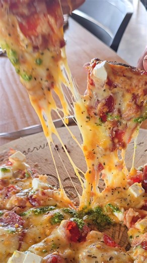 Pizza is always the right answer 🍕✨ Crispy base, cheesy pull, zero regrets. Good food tastes better in good company 😋😁 👉 Meet us at The Barney Barnato at Bon Game Lodge | Bon Game Reserve
