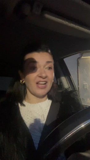 Ponekad zaboravimo koliko je djetetu važno da nas ima samo za sebe. Ne kao mamu koja dijeli pažnju na sto strana, nego kao mamu koja sluša, gleda i stvarno je tu. Kad imaš više djece, koliko god se trudila, ne možeš svakome dati onoliko koliko bi u tom trenutku trebalo. Zato koristim svaku priliku da uzmem sat vremena i odem s jednim djetetom. Bez plana, bez žurbe. Malo šetnje, malo trgovinica, kava za mene, kakao za nju i razgovor. I tada se otvore teme koje doma nikad ne dođu na red. Pitanja k