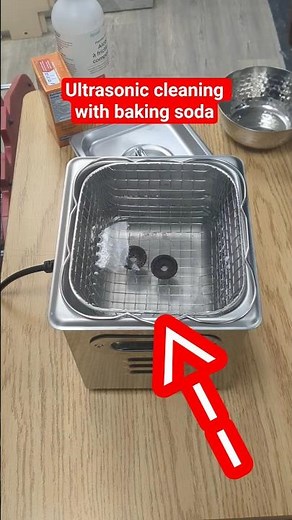 Ultrasonic Cleaning with baking soda? | Science experiment
