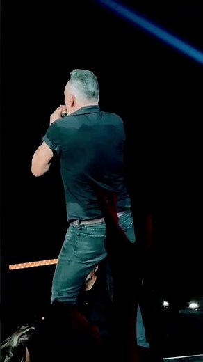 Bruce Springsteen - The Promised Land Harmonica Solo - Paris May 13th 2023