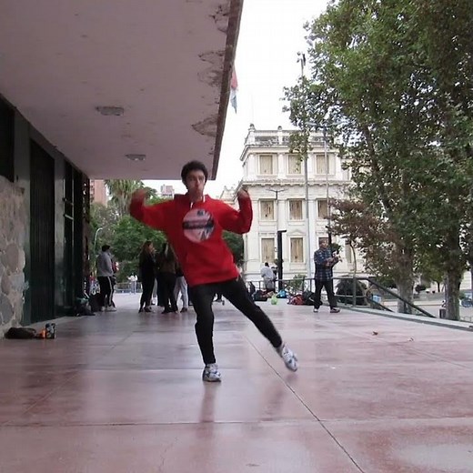 Maroon 5 - Moves Like Jagger ft. Christina Aguilera (shuffle)