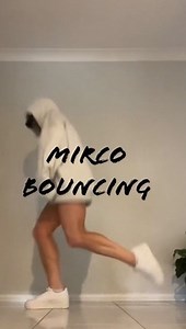 What I love about micro bouncing is that you can do anything with your free foot. The heel on my travelling foot is aiming towards the direction I flow and although I’ve seen variations of foot placement vs direction of travel, this one is most comfortable for my well used joints. . Happy micro bouncing 😌 . #shuffle #cuttingshapes #tutorials #microbouncing #starfacek #starfacek2 | Starface Kel