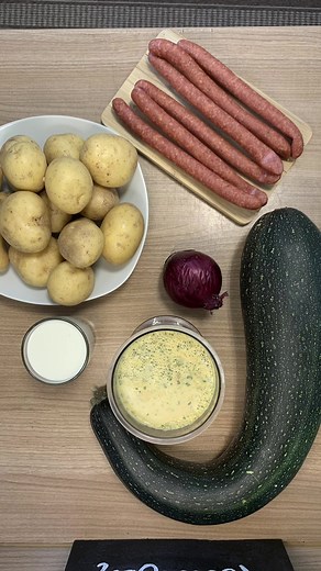 Zucchini-Kartoffel-Eintopf Rezept: Leckere Suppe für den Herbst
