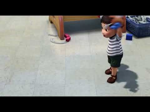 Toy Story 3: Boy Throws Mr And Mrs Potato Head