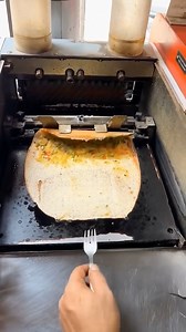 Automatic machine vala Dosa khaa lo #streetfoodindia #reelsviral | The Foodie Boy