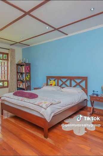 Quantum Realty (@quantumrealtygroup) - Thigiri Ridge, New Muthaiga, Nairobi Kenya A 7 bedroom luxurious home for sale in New Muthaiga Bespoke a well-appointed new house with great ambiance enhanced by quality woodwork and a secluded location in New Muthaiga. The home sits on approximately 0.8-acre freehold river front plot and is suited to an attentive family who appreciate quality. The house enjoys natural lighting and has extensive woodwork, including flooring, windows, and doors. A great entr