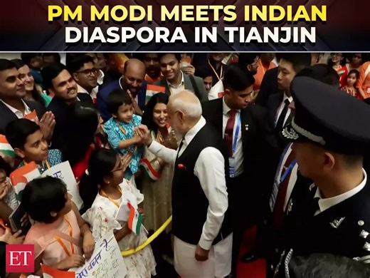 PM Modi meets Indian diaspora in Tianjin, welcomed with cultural performances by Chinese artists