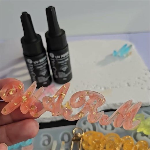 TIMESRUI - DIY Resin Alphabet Keychain Making Kit
