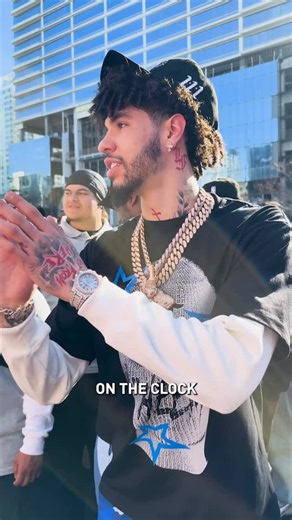 PUMA Basketball on Instagram: "👀👀 “That’s the hot spot” @melo"