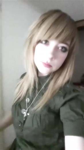 HYPER MEISTER (@milkpilledalien) videója, benne: May These Noises Startle You In Your Sleep Tonight - Pierce The Veil