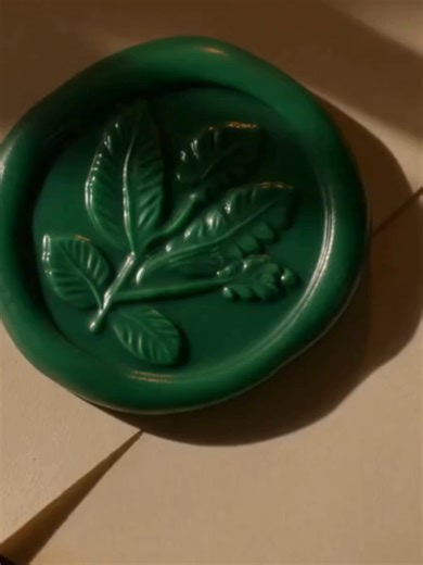 Discover Unique Book Box Experiences