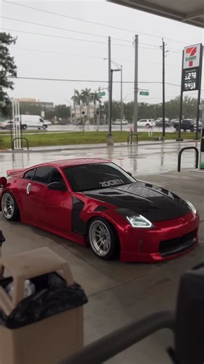 2005 350z on Instagram: "The difference a few mods can make 👁️👄👁️ - - - - #350z #z33 #nissan350z #jdm #nismo"