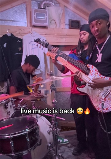 Experience the Revival of Live Music Today