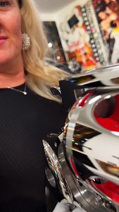 Pulp Fiction Let’s us know what you think about this artwork! #cjsgalleryonline #luxuryart #cartoon #uniqueartpiece #pulpfiction #film | CJS gallery