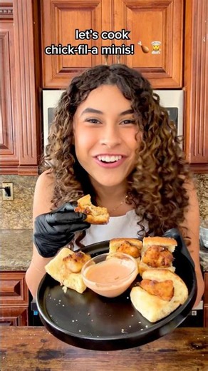 chick-fil-a minis: we have food at home 👩‍🍳