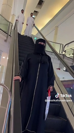 Vestimenta y Tradiciones de Arabia Saudí