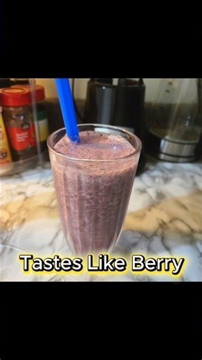 The EASIEST Kale Smoothie That Actually Tastes Good 🤫#shorts #foodie