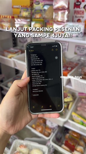 ambil2in pesenan seru bangettt😍 btw gaiss follow dong @cocolele admin !!😬💕 #squishy #mainananak #cocoleletoys #midosquishy #lisasquishy