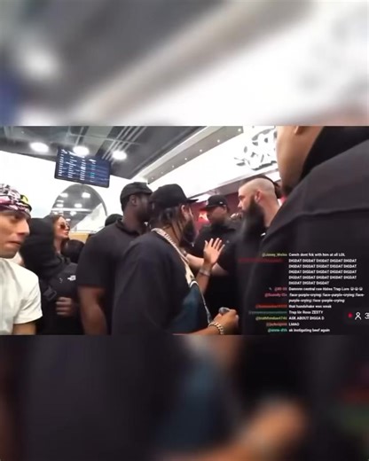 Central Cee’s manager pressed Trap Lore Ross at ComplexCon 😳🔥 Tension’s been building after Ross’s recent comments 👀 Who you think handled it better⁉️ | Centralceelovers