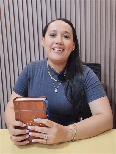 la mayor variedad en biblias, la encontrarás en Kairo's, tu librería Cristiana favorita WhatsApp 8271 0012, 85108998 #libro #libreriacristiana #cristianos #nicaragua🇳🇮 #jesus